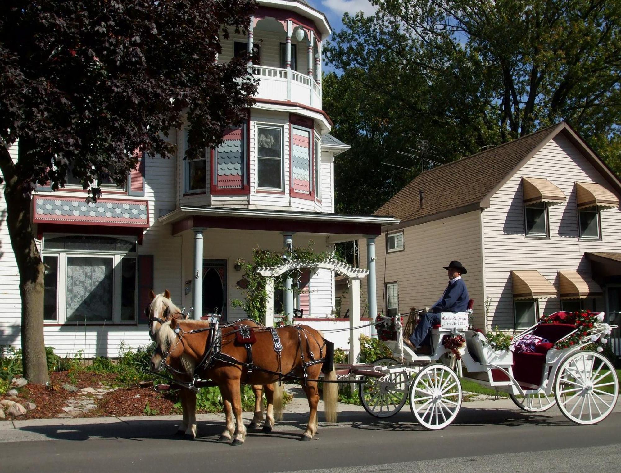 Bondy House Bed & Breakfast Amherstburg 外观 照片